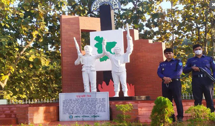 মুক্তিযুদ্ধে অর্ধশত ভারতীয় সৈনিকের আত্মত্যাগের ভাস্কর্য ‘মৃত্যুঞ্জয়ী মিত্র’