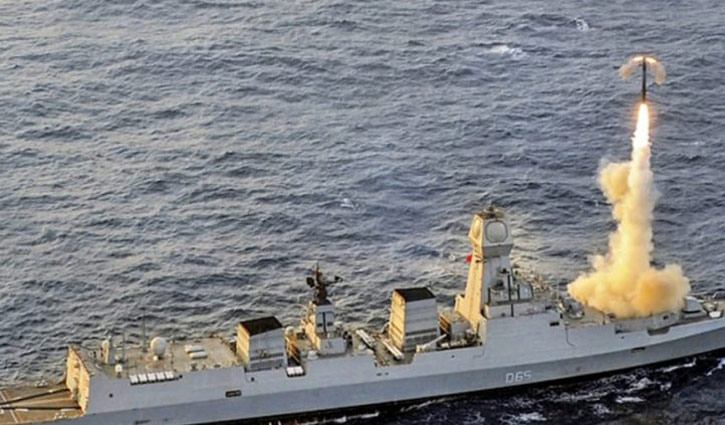 সাগরে ক্ষেপণাস্ত্রের সফল পরীক্ষা চালালো ভারত