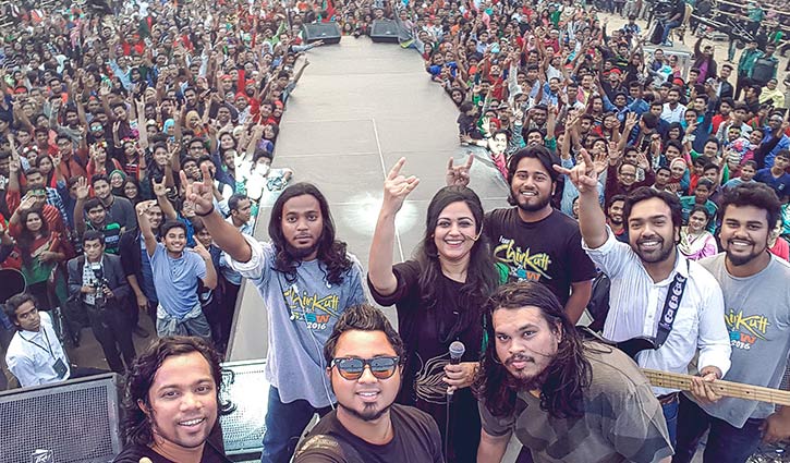 চিরকুট ফিরছে কনসার্টে