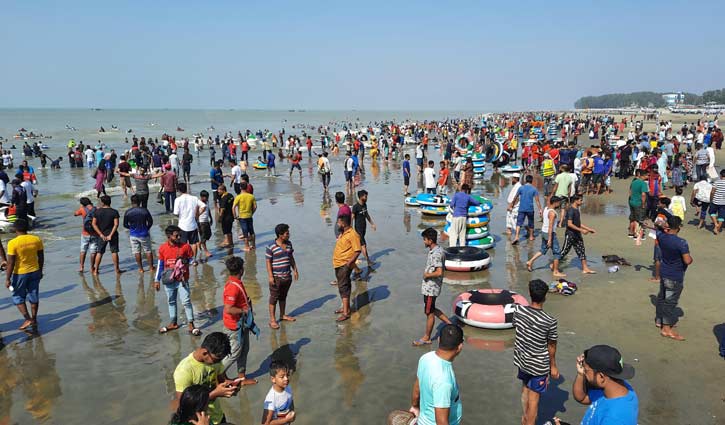 ‘মাস্ক আছে কিন্তু রুমে রেখে এসেছি’