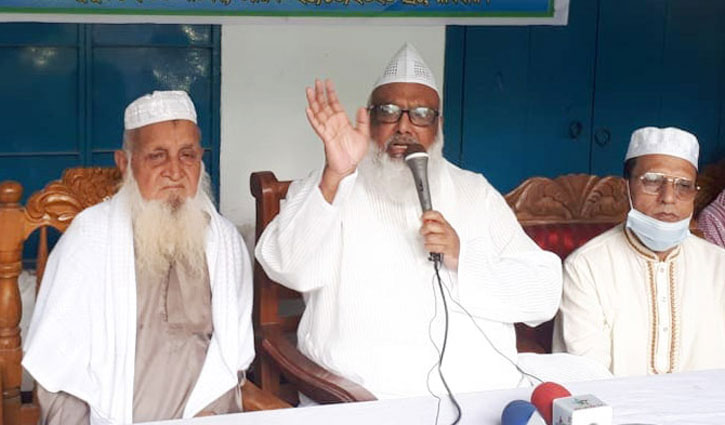 ‘বাবুনগরীকে সরকারের পাশ থেকে দূরে সরানোর ষড়যন্ত্র হচ্ছে’ ‘বাবুনগরীকে সরকারের পাশ থেকে দূরে সরানোর ষড়যন্ত্র হচ্ছে’