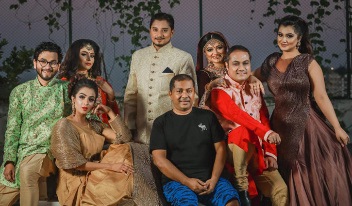 মডেল হলেন দেবাশীষ বিশ্বাস, সঙ্গে সেই সুবহা