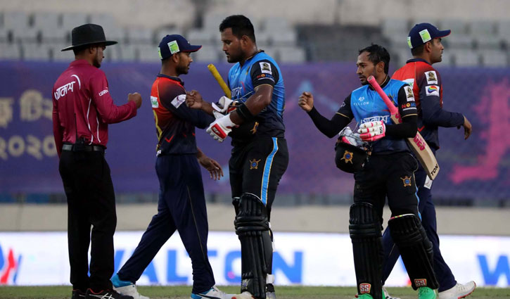 ম্যাড়ম্যাড়ে এক ম্যাচে ঢাকার প্রথম জয় ম্যাড়ম্যাড়ে এক ম্যাচে ঢাকার প্রথম জয়