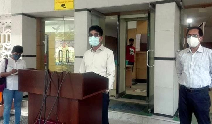 স্বাস্থ্যের ড্রাইভার মালেকের ৪ বাড়ি-৩ প্লটের সন্ধান স্বাস্থ্যের ড্রাইভার মালেকের ৪ বাড়ি-৩ প্লটের সন্ধান