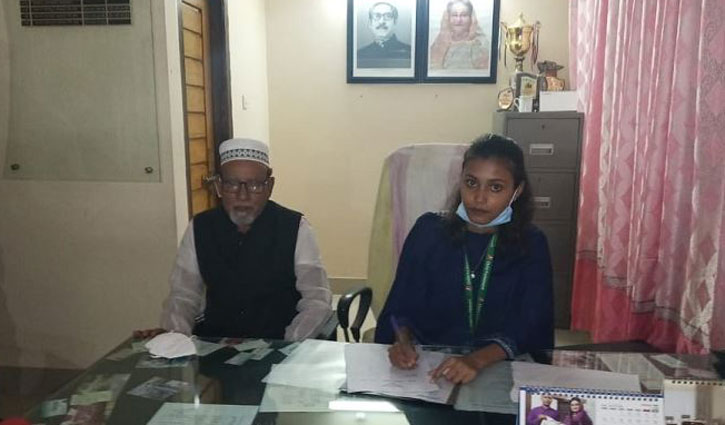 এক ঘণ্টার ইউপি চেয়ারম্যান হয়ে যা করলেন ইমা এক ঘণ্টার ইউপি চেয়ারম্যান হয়ে যা করলেন ইমা