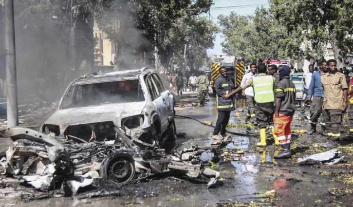 Death toll from Somalia suicide bomb blast rises to 20 Death toll from Somalia suicide bomb blast rises to 20