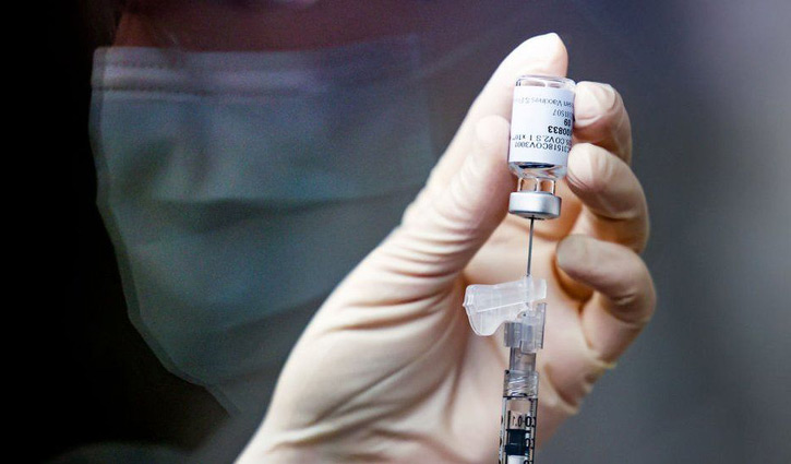 US approves single-dose Covid-19 vaccine US approves single-dose Covid-19 vaccine