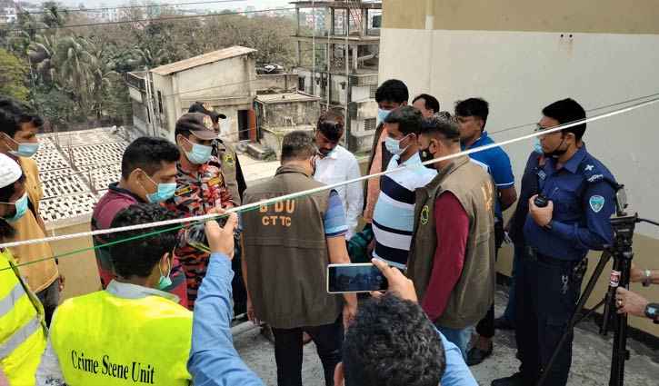 ফেনীতে বিস্ফোরণ: বিশেষজ্ঞ দলের ঘটনাস্থল পরির্দশন ফেনীতে বিস্ফোরণ: বিশেষজ্ঞ দলের ঘটনাস্থল পরির্দশন