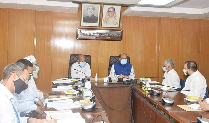 ‘পোল্ট্রি-ডেইরি শিল্প সুরক্ষায় নীতিমালা তৈরি করছে সরকার’ ‘পোল্ট্রি-ডেইরি শিল্প সুরক্ষায় নীতিমালা তৈরি করছে সরকার’