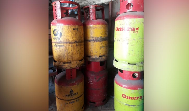 খুলনায় এলপি গ্যাসের সিলিন্ডার প্রতি দাম বেড়েছে ১৫০ টাকা