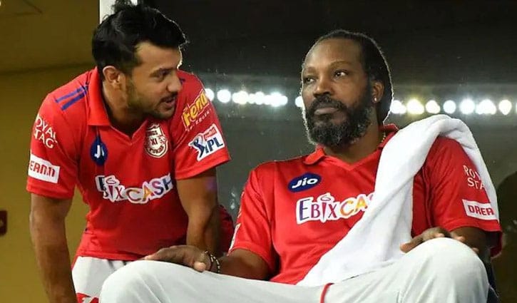 মায়াঙ্কের প্রশ্নে ‘হতাশ’ গেইল মায়াঙ্কের প্রশ্নে ‘হতাশ’ গেইল