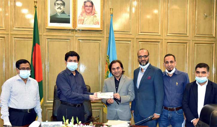 ডিএসসিসিকে ৯ কোটি ৬৩ লাখ টাকা পরিশোধ করলো গ্রামীণফোন ডিএসসিসিকে ৯ কোটি ৬৩ লাখ টাকা পরিশোধ করলো গ্রামীণফোন