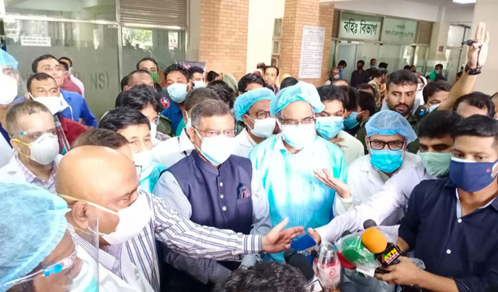 ইউএনও ওয়াহিদাকে বিদেশ পাঠানোর প্রয়োজন নেই: স্বাস্থ্যমন্ত্রী