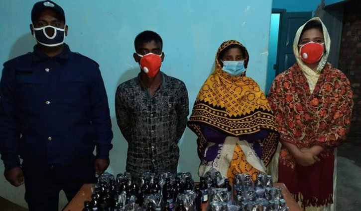 হিলিতে ফেনসিডিলসহ স্বামী-স্ত্রী আটক হিলিতে ফেনসিডিলসহ স্বামী-স্ত্রী আটক