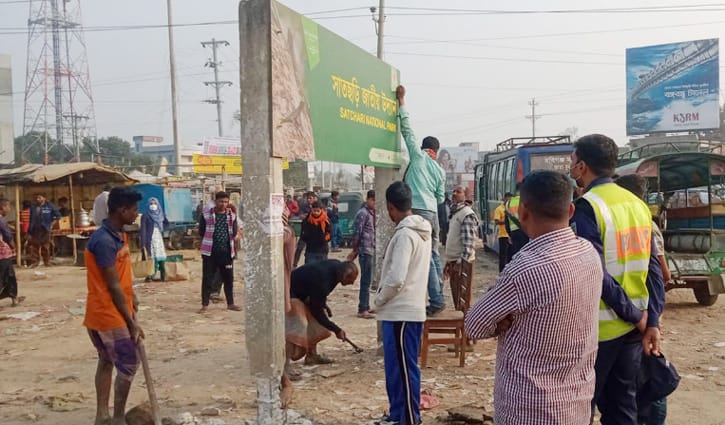 দৃষ্টিনন্দন হচ্ছে শায়েস্তাগঞ্জের ‘নতুন ব্রিজ’ দৃষ্টিনন্দন হচ্ছে শায়েস্তাগঞ্জের ‘নতুন ব্রিজ’