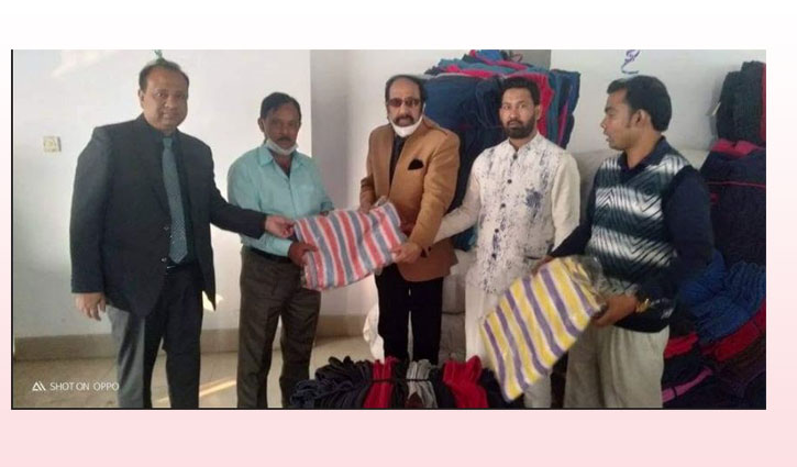 শ্যামপুর-কদমতলীতে এমপি বাবলার কম্বল বিতরণ শ্যামপুর-কদমতলীতে এমপি বাবলার কম্বল বিতরণ