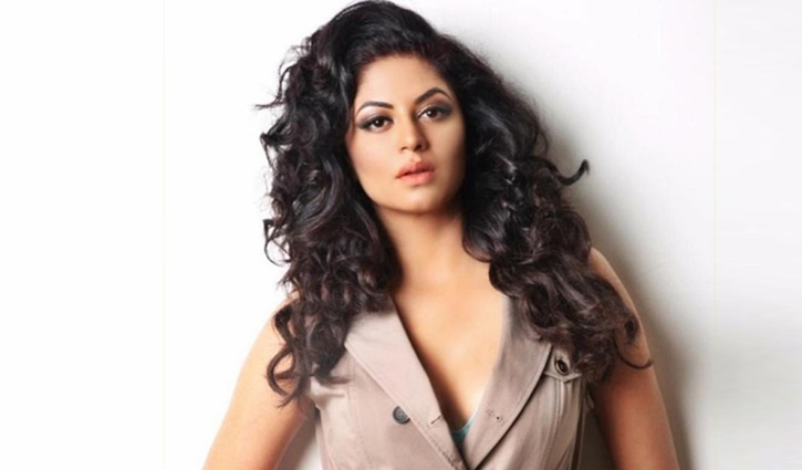 শিক্ষকের কাছে যৌন হেনস্তার শিকার হয়েছিলেন অভিনেত্রী শিক্ষকের কাছে যৌন হেনস্তার শিকার হয়েছিলেন অভিনেত্রী
