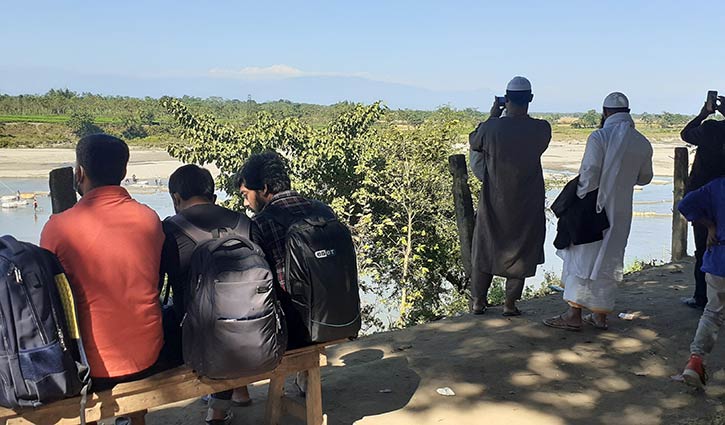 কাঞ্চনজঙ্ঘা দেখতে ভিড় বাড়ছে তেঁতুলিয়ায়