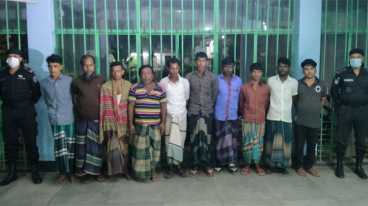 কিশোরগঞ্জে নগদ টাকাসহ ১০ জুয়াড়ি আটক কিশোরগঞ্জে নগদ টাকাসহ ১০ জুয়াড়ি আটক