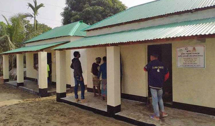 মদনে প্রধানমন্ত্রীর উপহার ঘর পাচ্ছেন ৫৬ গৃহহীন পরিবার মদনে প্রধানমন্ত্রীর উপহার ঘর পাচ্ছেন ৫৬ গৃহহীন পরিবার