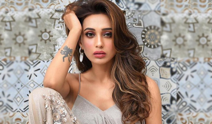 অনলাইনে প্রতারণার শিকার মিমি অনলাইনে প্রতারণার শিকার মিমি