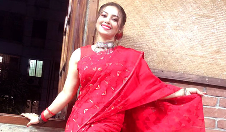 দৃষ্টিশক্তি ফিরে পেলেন সেই নায়িকা দৃষ্টিশক্তি ফিরে পেলেন সেই নায়িকা