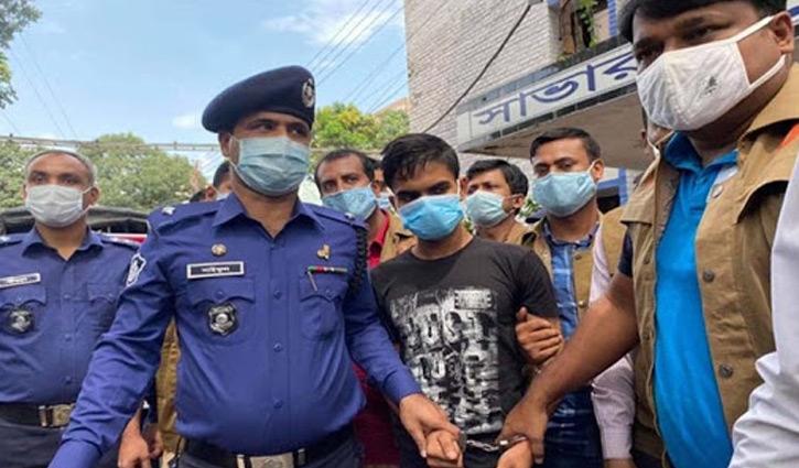 নীলা হত্যা: আদালতে স্বীকারোক্তি দিচ্ছে প্রধান আসামি মিজানুর নীলা হত্যা: আদালতে স্বীকারোক্তি দিচ্ছে প্রধান আসামি মিজানুর