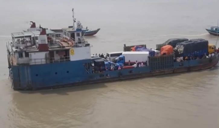 শিমুলিয়া-বাংলাবাজার নৌরুটে ফেরি চলাচল শুরু শিমুলিয়া-বাংলাবাজার নৌরুটে ফেরি চলাচল শুরু