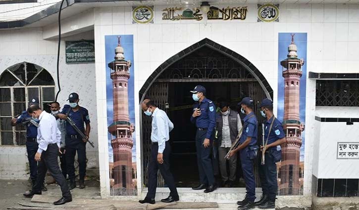 নারায়ণগঞ্জে মসজিদে বিদ্যুতের স্পার্ক থেকে অগ্নিকাণ্ড: তদন্ত কমিটি নারায়ণগঞ্জে মসজিদে বিদ্যুতের স্পার্ক থেকে অগ্নিকাণ্ড: তদন্ত কমিটি