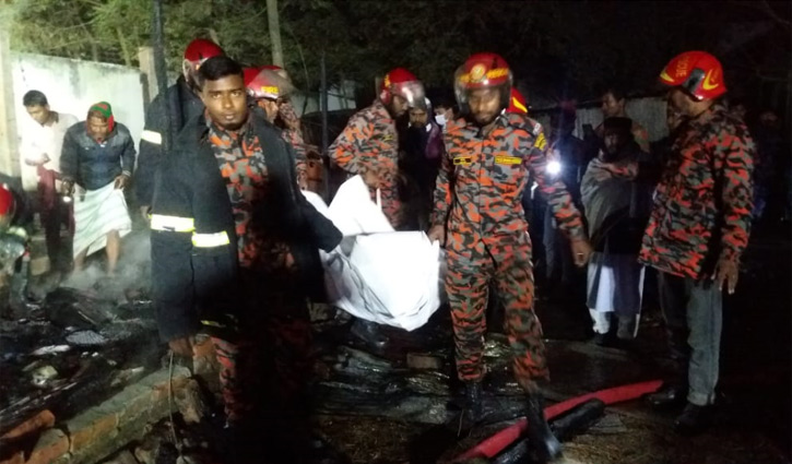 পূর্বাচলে আগুনের ঘটনায় দুটি তদন্ত কমিটি পূর্বাচলে আগুনের ঘটনায় দুটি তদন্ত কমিটি