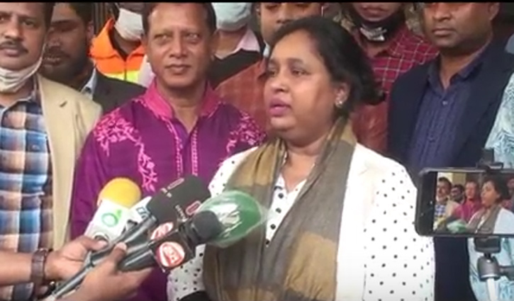 টিকা নিলেন মেয়র সেলিনা হায়াৎ আইভী টিকা নিলেন মেয়র সেলিনা হায়াৎ আইভী