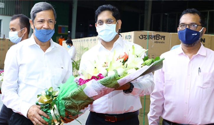 ওয়ালটন কারখানা পরিদর্শনে এনবিআর চেয়ারম্যান ওয়ালটন কারখানা পরিদর্শনে এনবিআর চেয়ারম্যান