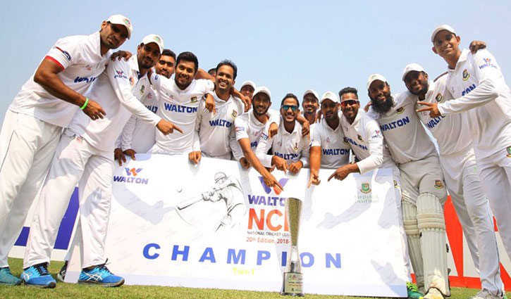 শ্রীলঙ্কা সফরে ধোঁয়াশা কাটেনি, লিগ নিয়েও শঙ্কা শ্রীলঙ্কা সফরে ধোঁয়াশা কাটেনি, লিগ নিয়েও শঙ্কা