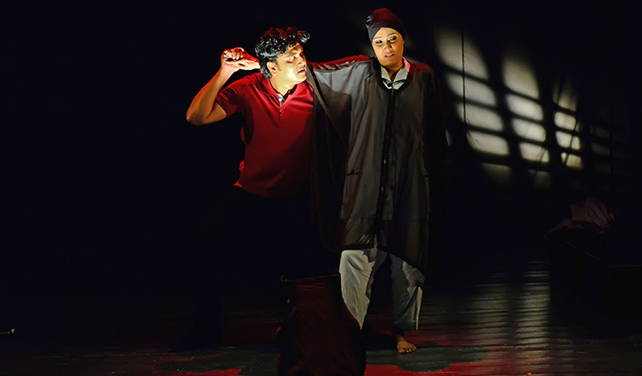 মঞ্চে ‘অবজেকশন ওভাররুলড’ মঞ্চে ‘অবজেকশন ওভাররুলড’