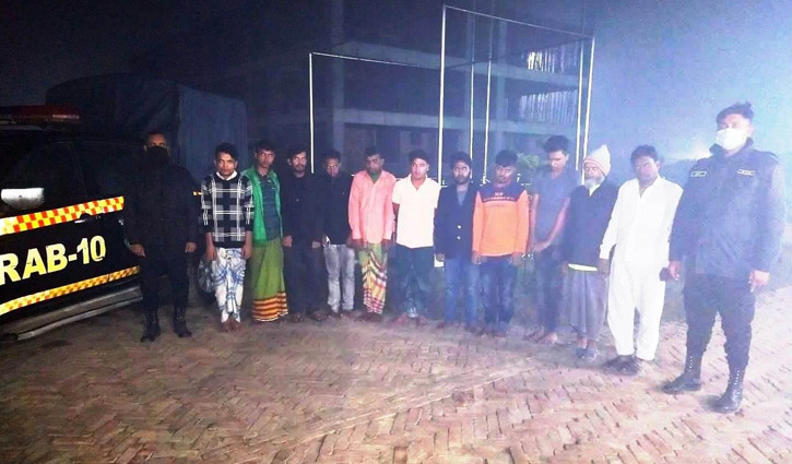 রাজধানীতে ২৬ জুয়াড়ি গ্রেপ্তার রাজধানীতে ২৬ জুয়াড়ি গ্রেপ্তার