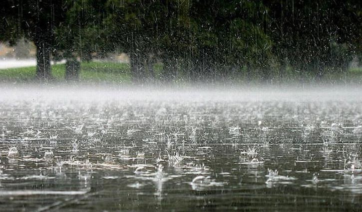 আগামী ৪৮ ঘণ্টায় অতিভারী বর্ষণের আভাস আগামী ৪৮ ঘণ্টায় অতিভারী বর্ষণের আভাস