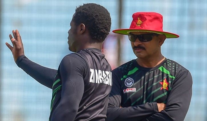 পাকিস্তানে গেলেন না জিম্বাবুয়ের ভারতীয় কোচ পাকিস্তানে গেলেন না জিম্বাবুয়ের ভারতীয় কোচ