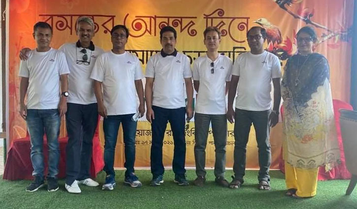রাইজিংবিডির চড়ুইভাতি চলছে রাইজিংবিডির চড়ুইভাতি চলছে