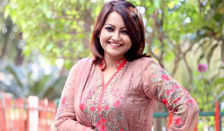 করোনার টিকা নেওয়ার পর নওশীনের প্রতিক্রিয়া