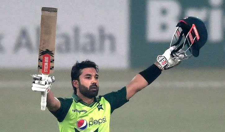 রিজওয়ানের সেঞ্চুরিতে টি-টোয়েন্টিতে পাকিস্তানের জয়