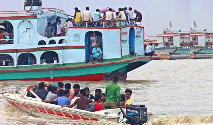 অতিরিক্ত ভাড়া নিচ্ছে স্পিডবোট-ট্রলার, পদ্মা পারাপারে ভোগান্তি অতিরিক্ত ভাড়া নিচ্ছে স্পিডবোট-ট্রলার, পদ্মা পারাপারে ভোগান্তি