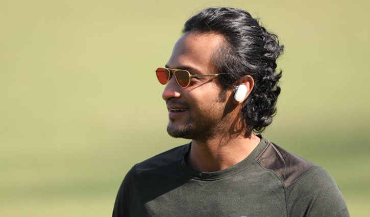চারে থেকে টেস্ট র্যাংকিংয়ে ফিরলেন অলরাউন্ডার সাকিব চারে থেকে টেস্ট র্যাংকিংয়ে ফিরলেন অলরাউন্ডার সাকিব
