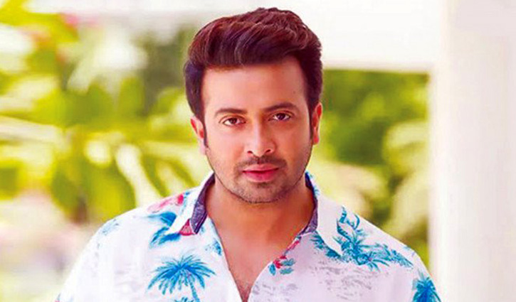 ‘কথা রাখেননি, টাকা নিয়েও আসেননি শাকিব খান’ ‘কথা রাখেননি, টাকা নিয়েও আসেননি শাকিব খান’