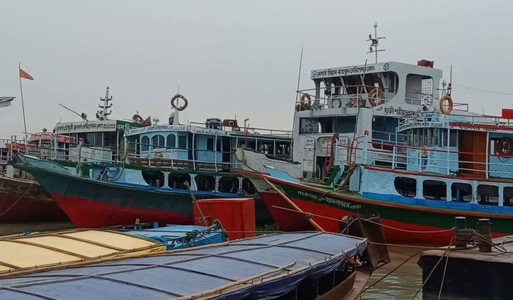 কাঁঠালবাড়ী-শিমুলিয়ায় লঞ্চ চলাচল বন্ধ কাঁঠালবাড়ী-শিমুলিয়ায় লঞ্চ চলাচল বন্ধ