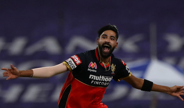 সিরাজের রেকর্ড মেডেনে বেঙ্গালুরুর সহজ জয় সিরাজের রেকর্ড মেডেনে বেঙ্গালুরুর সহজ জয়
