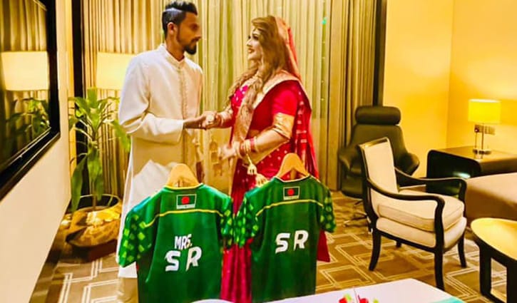 ফেসবুকে পরিচয় থেকে ফুটবলার সোহেলের পরিণয় ফেসবুকে পরিচয় থেকে ফুটবলার সোহেলের পরিণয়