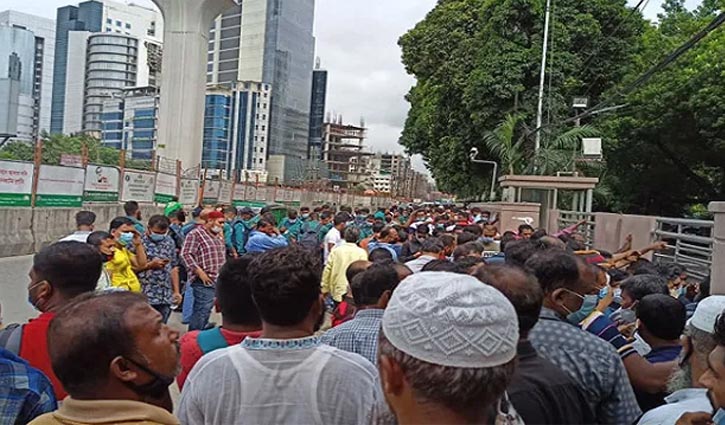 মঙ্গলবার টিকিট পাচ্ছেন ৩০০ সৌদি প্রবাসী মঙ্গলবার টিকিট পাচ্ছেন ৩০০ সৌদি প্রবাসী