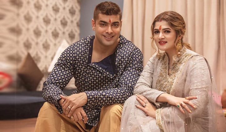 শ্রাবন্তীর তৃতীয় সংসারেও ভাঙনের সুর শ্রাবন্তীর তৃতীয় সংসারেও ভাঙনের সুর