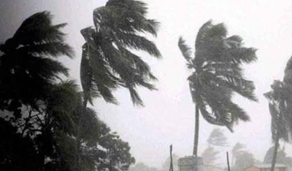 ২০ অঞ্চলের ওপর দিয়ে বয়ে যেতে পারে ঝড় ২০ অঞ্চলের ওপর দিয়ে বয়ে যেতে পারে ঝড়