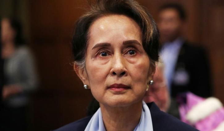 সেনা অভ্যুত্থানের বিরুদ্ধে বিক্ষোভের ডাক দিলেন সু চি